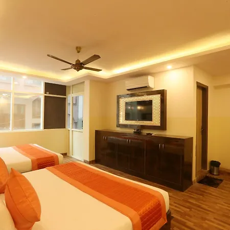 Plazzo Hotel